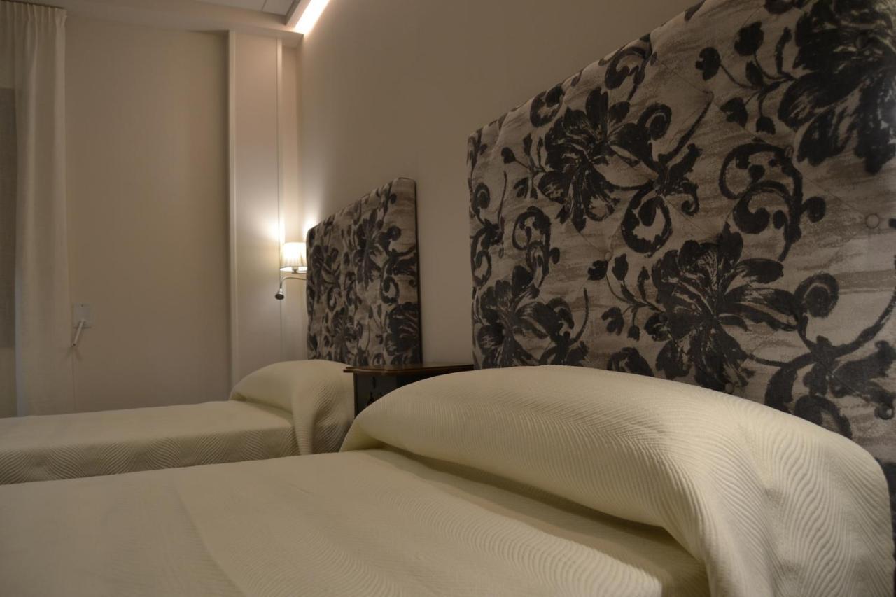 La Pueblanueva Hotel Espanol מראה חיצוני תמונה